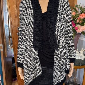 LOFT Black & White Chunky Open-Front Cardigan